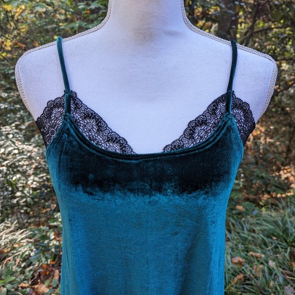 ANTHROPOLOGIE Maronie Velvet Mini Slip Party Dress in Emerald Green Size Medium - Picture 6 of 9